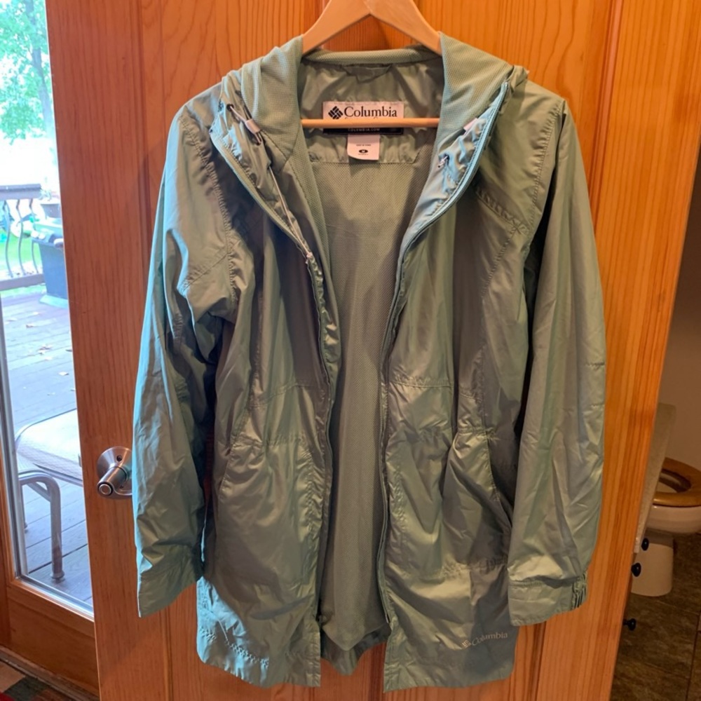 Columbia Women’s rain jacket, sage green, size medium